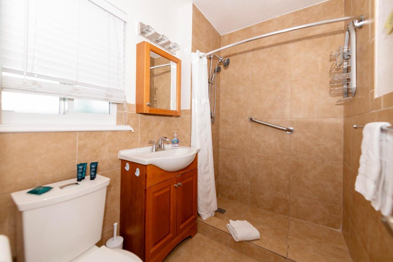 Tropic Isle Boutique Hotel Голливуд Экстерьер фото